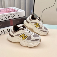 NEW BALANCE SHOES